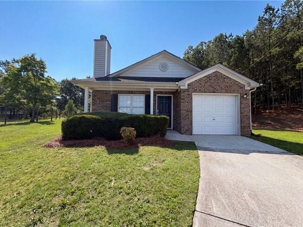 6774 Fairfax Court , Lithonia, GA 30038