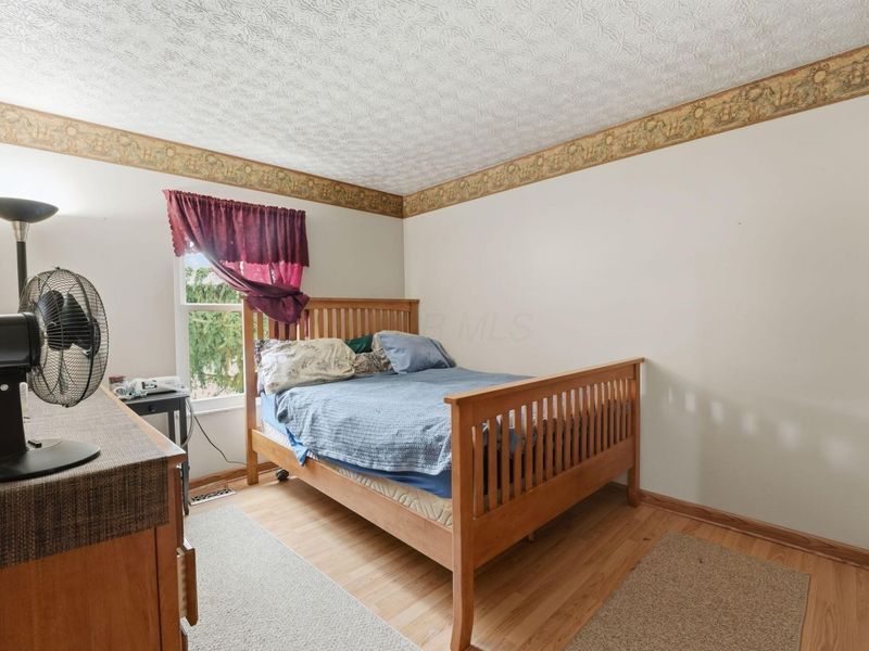1089 Esther Drive, Columbus, OH 43207 Photo 18