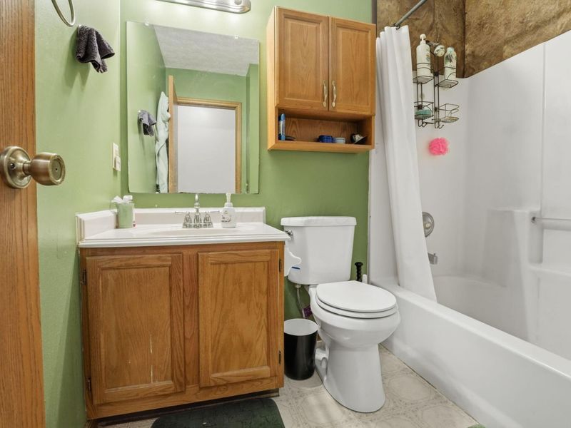 1089 Esther Drive, Columbus, OH 43207 Photo 22