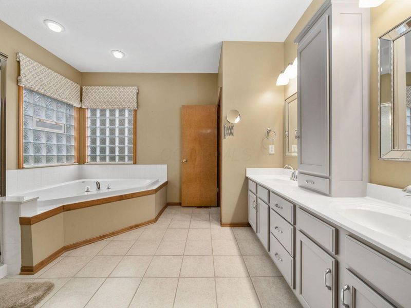 2892 Tweed Court, Lewis Center, OH 43035 Photo 27