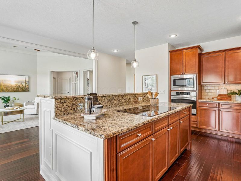 8061 Garden Drive , Pickerington, OH 43147 Photo 13