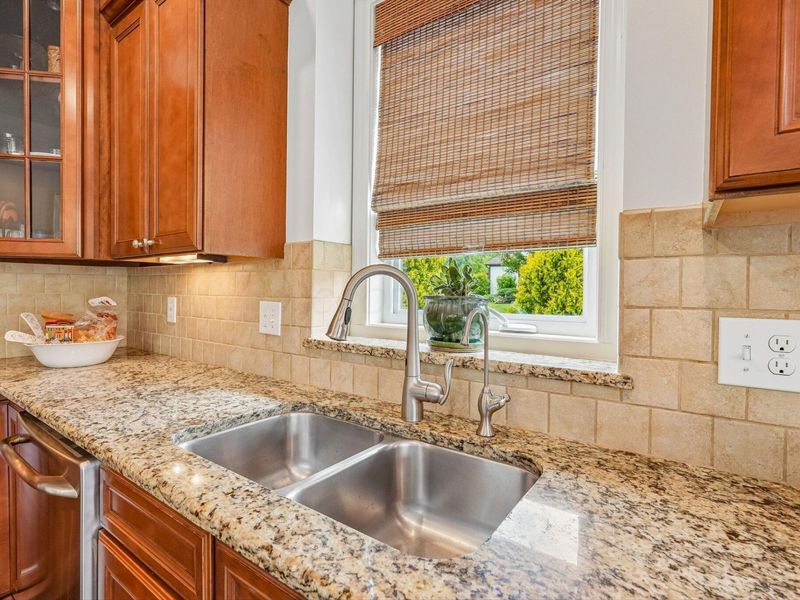 8061 Garden Drive , Pickerington, OH 43147 Photo 18