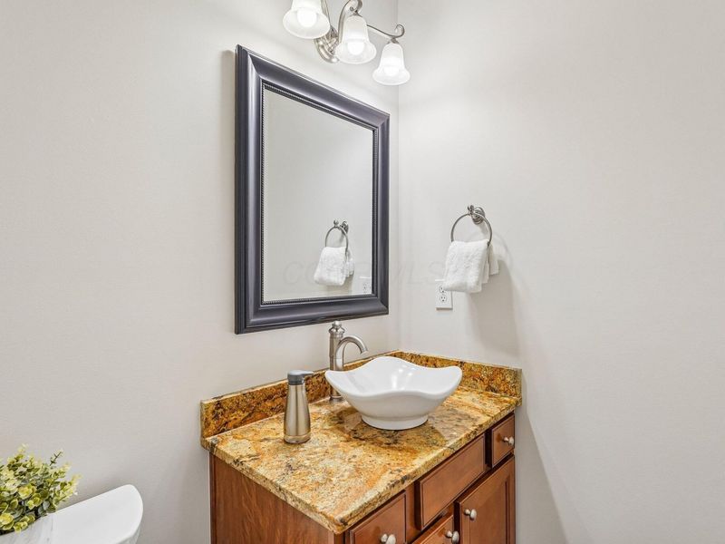 8061 Garden Drive , Pickerington, OH 43147 Photo 22