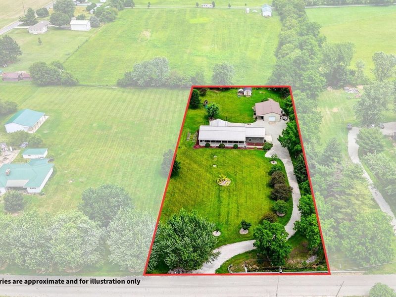 7096 Warner-Huffer Road , Circleville, OH 43113 Photo 3