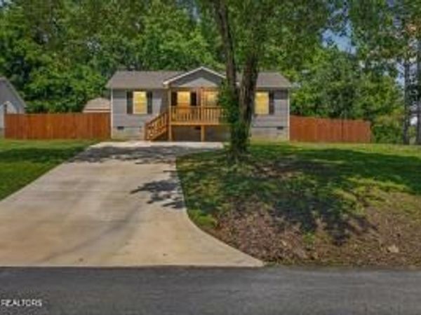 311 N Iowa Ave, Etowah, TN 37331