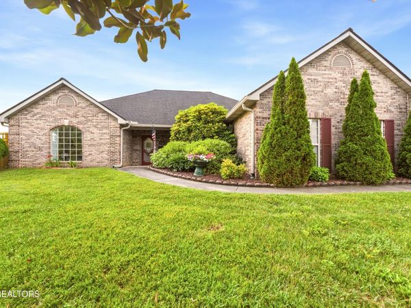 2326 Dublin Drive, Maryville, TN 37803