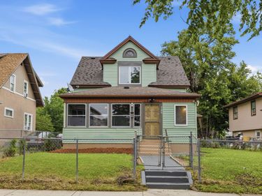 706 Oliver Avenue N, Minneapolis, MN 55411