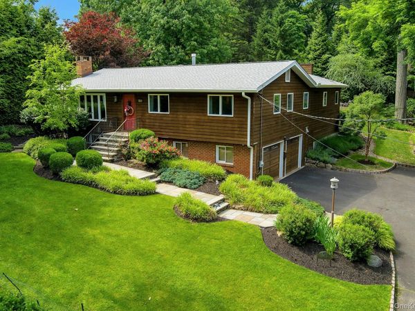 185 N Lincoln Street, Pearl River, NY 10965