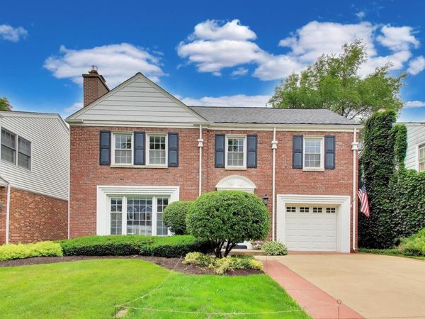 434 S Beverly Lane , Arlington Heights, IL 60005