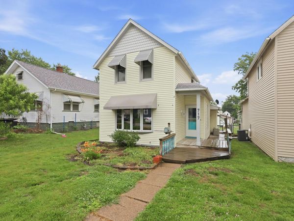 717 N Howell Street, Davenport, IA 52802