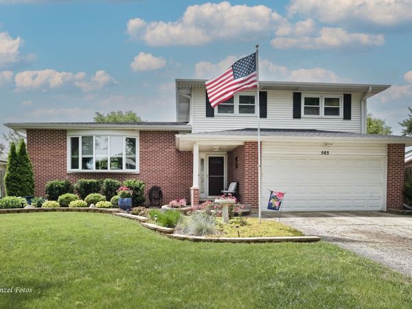 565 Concord Avenue , South Elgin, IL 60177