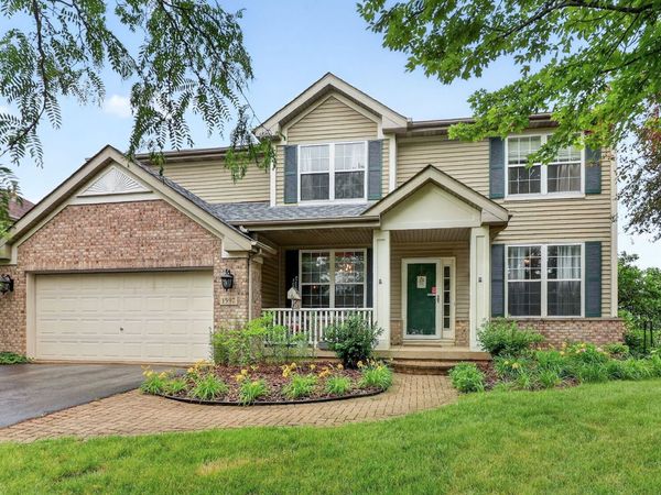 1597 W Hartsburg Lane , North Aurora, IL 60542