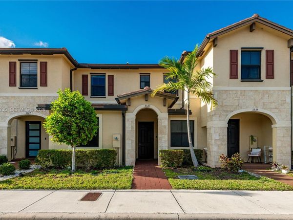 3323 W 106th Ter , Hialeah, FL 33018