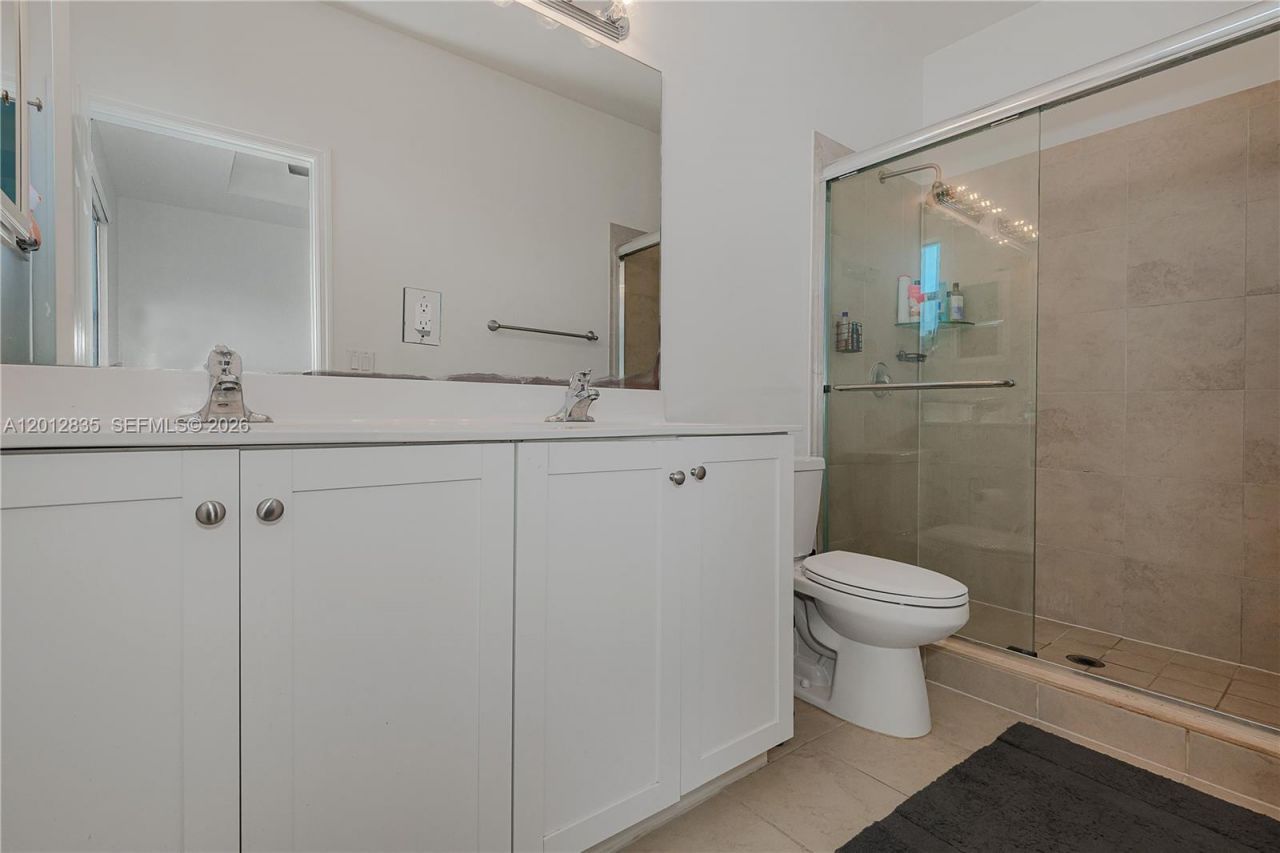 3323 W 106th Ter , Hialeah, FL 33018 Photo