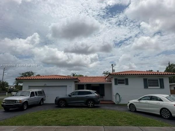 1490 Ludlam Dr , Miami Springs, FL 33166