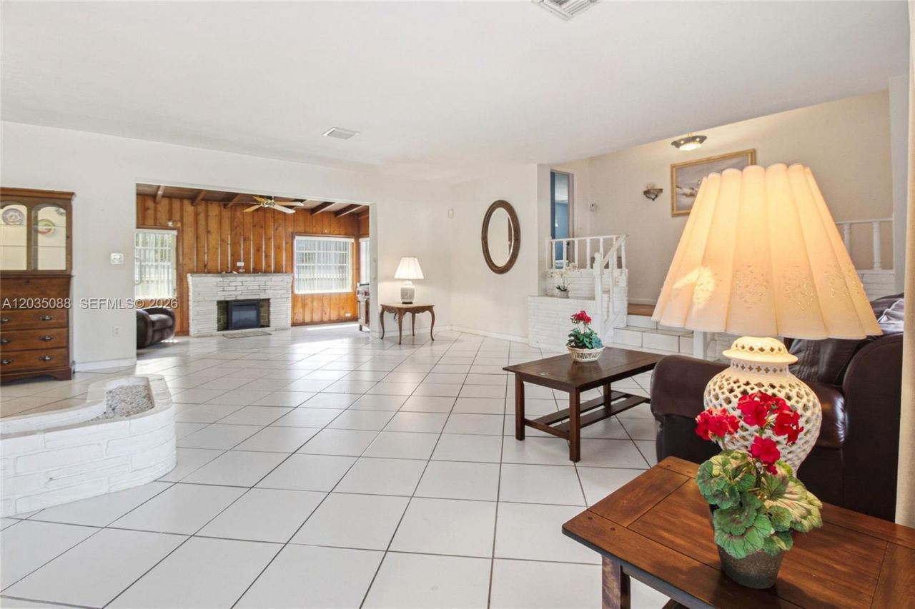 1490 Ludlam Dr, Miami Springs, FL 33166 Photo