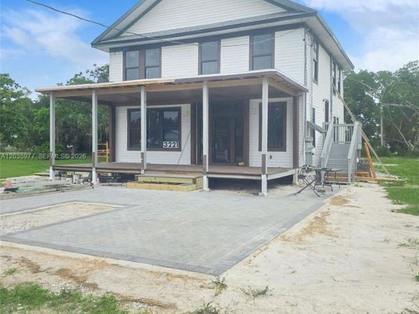 3221 EDGEWOOD, Fort Myers, FL 33916