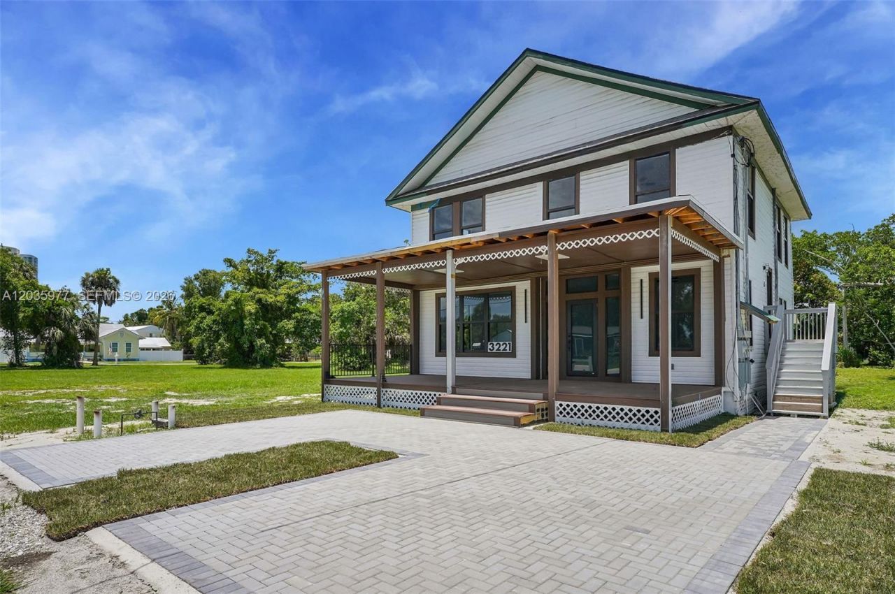 3221 Edgewood, Fort Myers, FL 33916 Photo