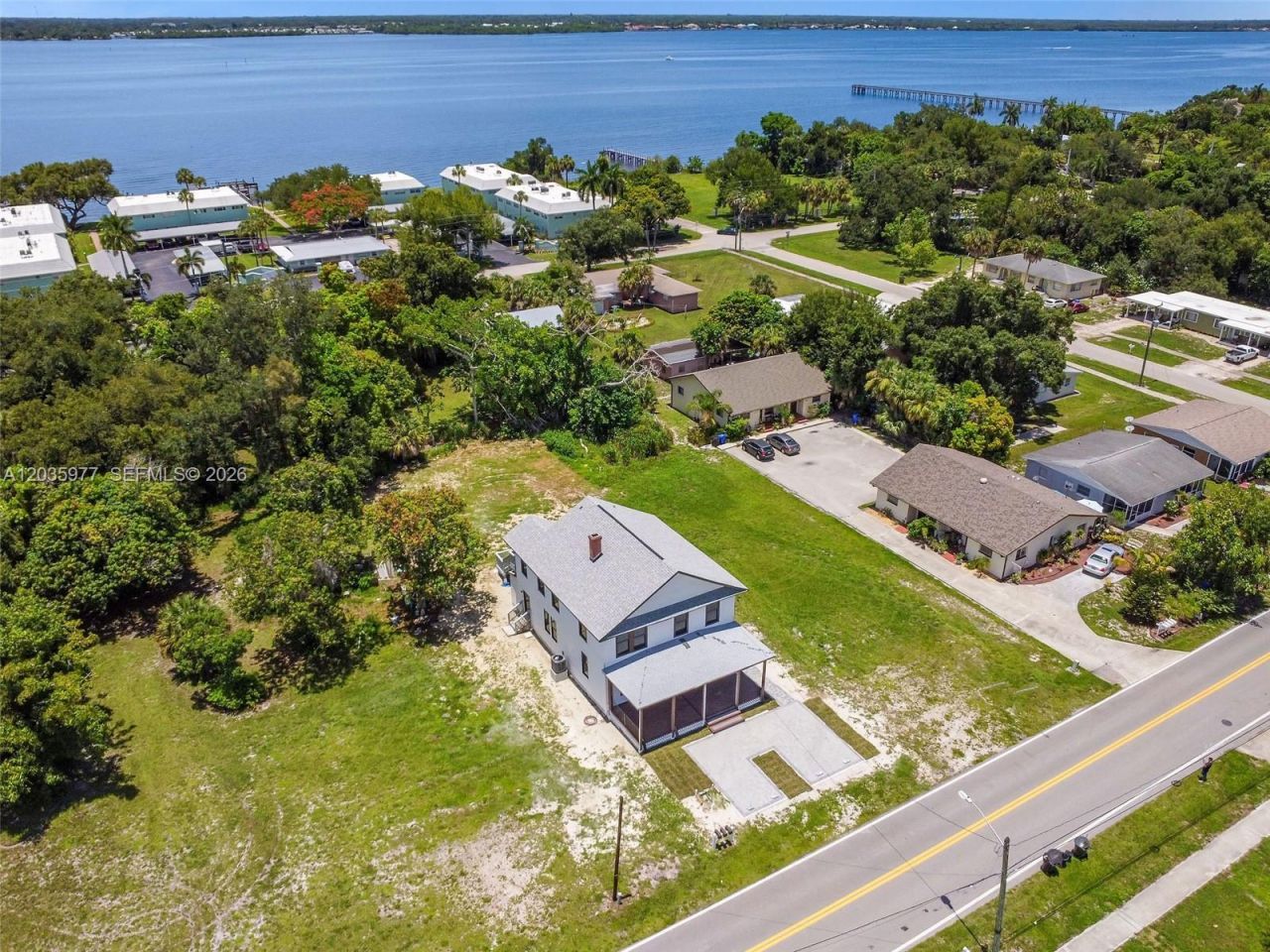 3221 Edgewood, Fort Myers, FL 33916 Photo