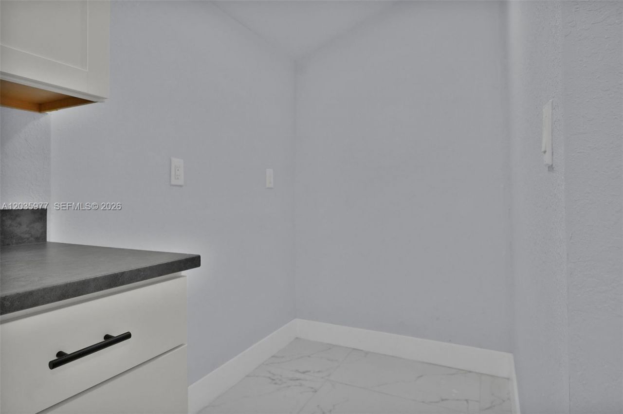 3221 Edgewood, Fort Myers, FL 33916 Photo