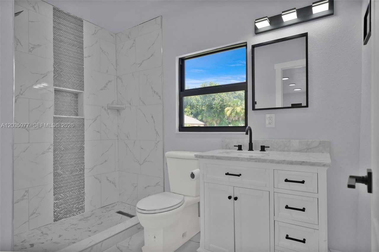 3221 Edgewood, Fort Myers, FL 33916 Photo