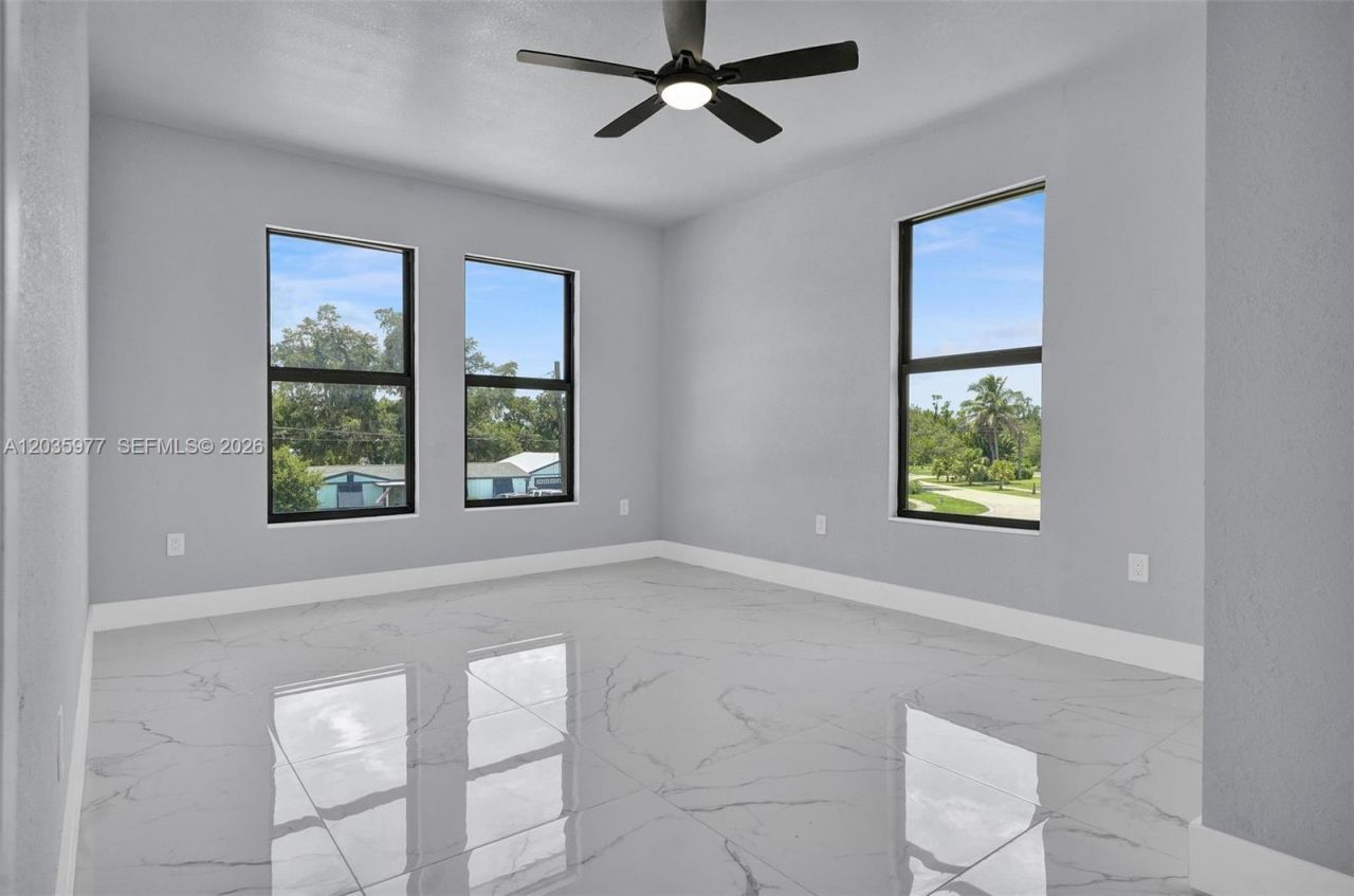 3221 Edgewood, Fort Myers, FL 33916 Photo