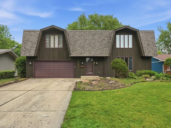 9300 Chestnut Lane , Munster, IN 46321