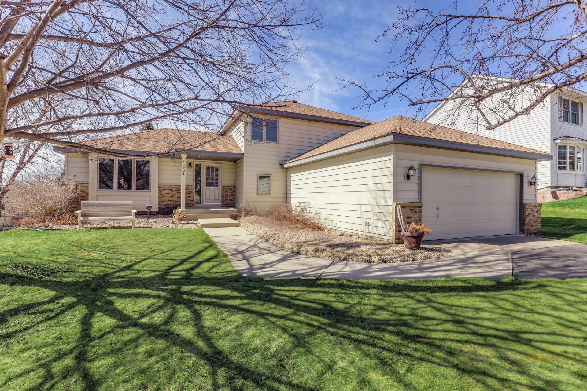 13908 York Avenue S, Burnsville, MN 55337