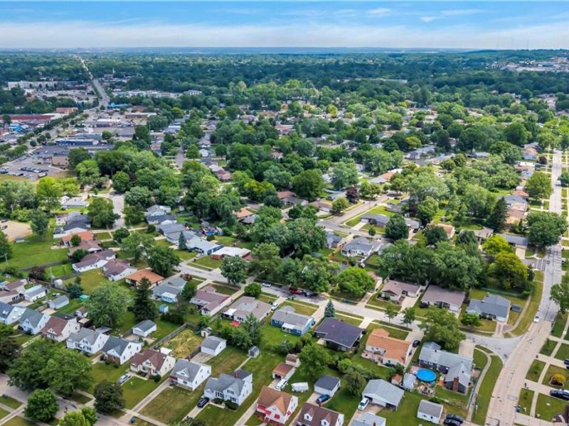 6674 Newbury Lane, Cleveland, OH 44130 Photo 35
