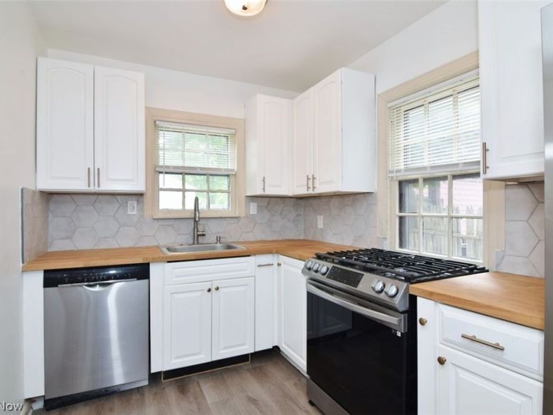19000 Winslow Road, Shaker Heights, OH 44122 Photo 11