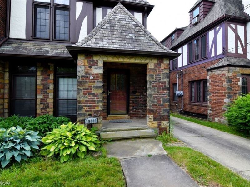 19000 Winslow Road, Shaker Heights, OH 44122 Photo 2