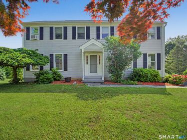 21 Mine Hill, New Milford, CT 06776