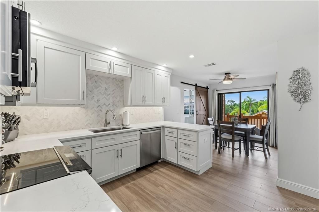 164 SE Crestwood Circle, Unit 8-64, Stuart, FL 34997 Photo
