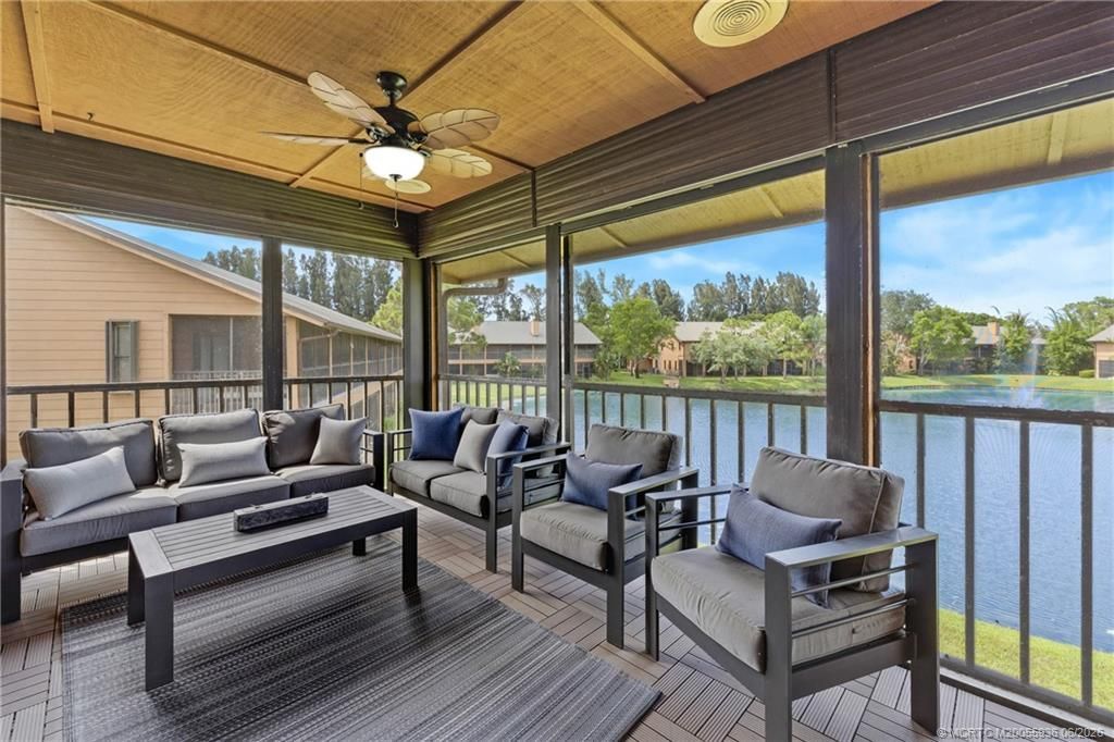 164 SE Crestwood Circle, Unit 8-64, Stuart, FL 34997 Photo