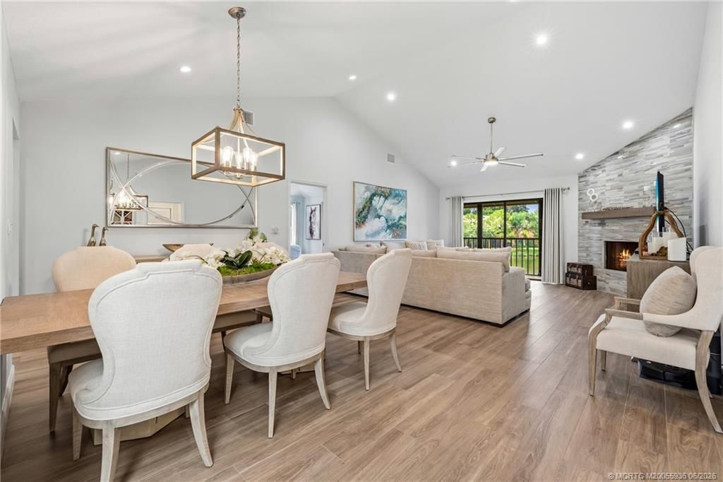 164 SE Crestwood Circle, Unit 8-64, Stuart, FL 34997 Photo