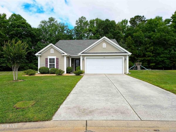 765 Tartans Glen Street NW, Calabash, NC 28467