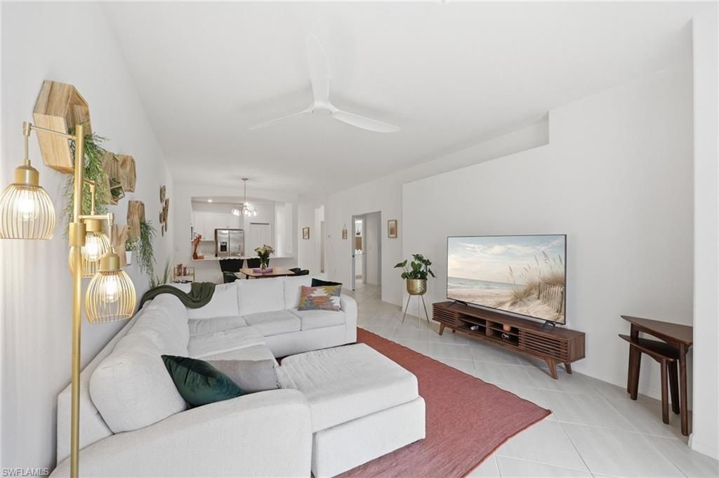 2584 Vine Ave, Naples, FL 34120 Photo