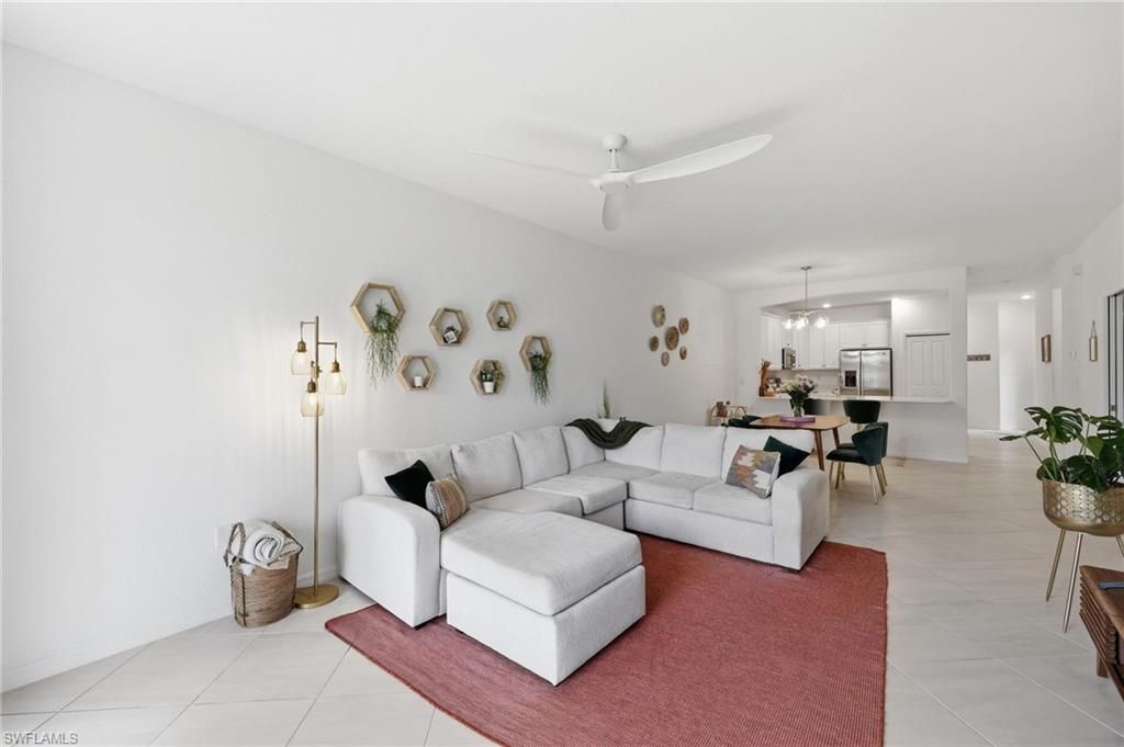 2584 Vine Ave, Naples, FL 34120 Photo
