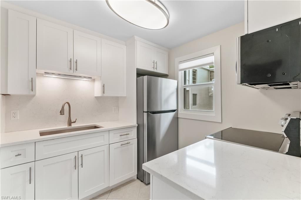 661 12th Ave S, Unit 661, Naples, FL 34102 Photo