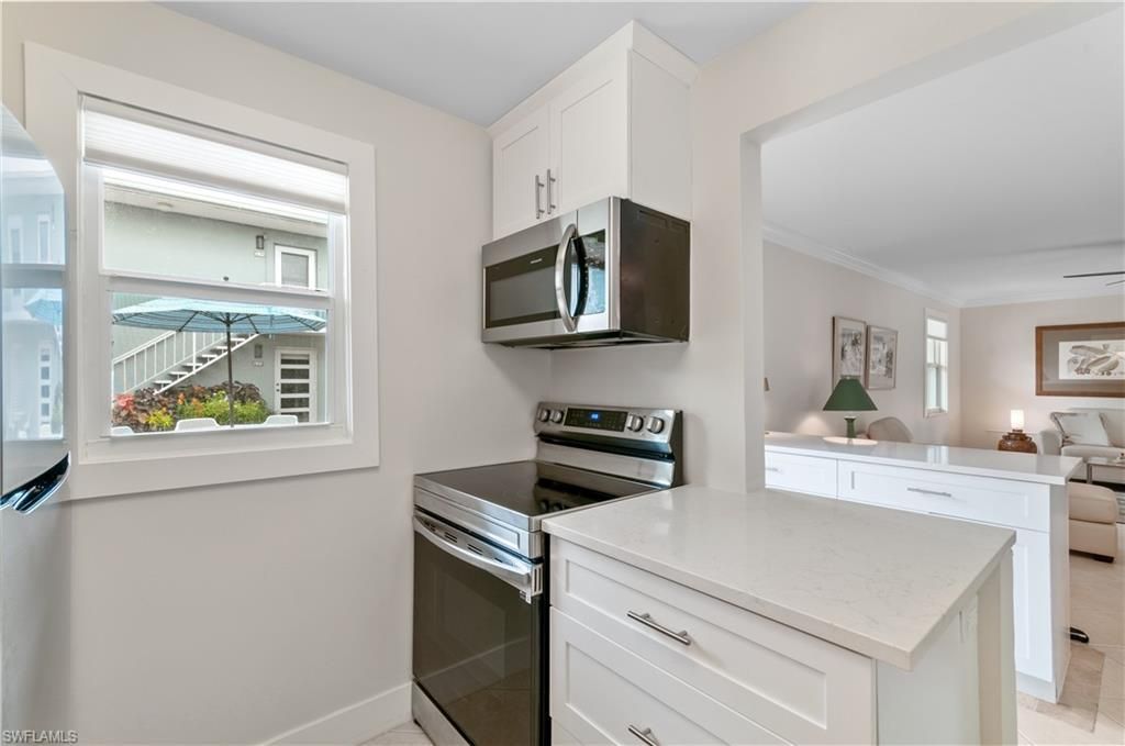 661 12th Ave S, Unit 661, Naples, FL 34102 Photo