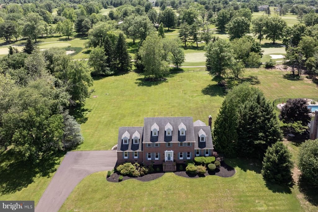 48 BOBBIE DRIVE, IVYLAND, PA 18974