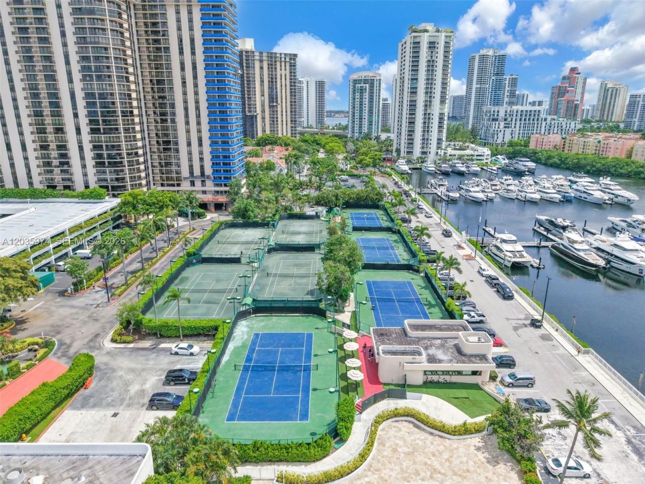 19707 Turnberry Way , Unit 17A, Aventura, FL 33180 Photo