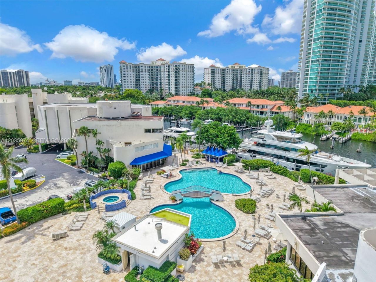 19707 Turnberry Way , Unit 17A, Aventura, FL 33180 Photo