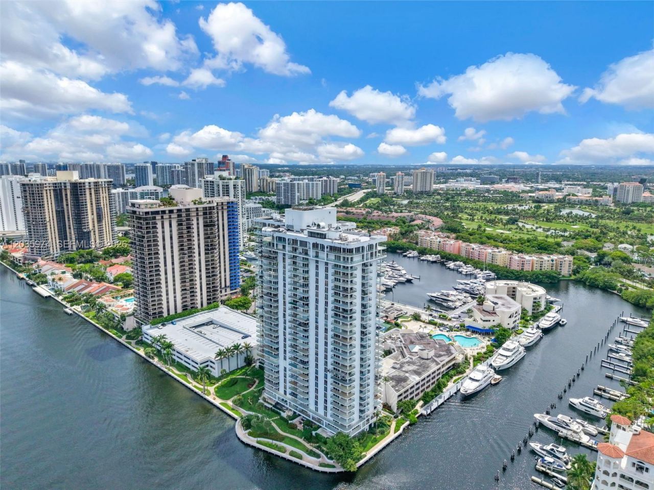 19707 Turnberry Way , Unit 17A, Aventura, FL 33180 Photo