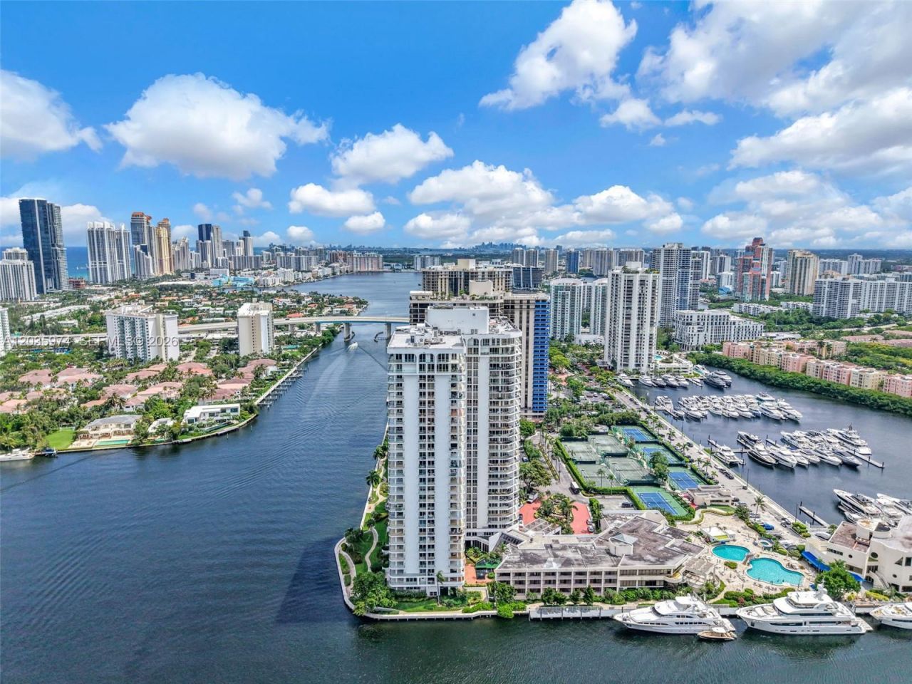 19707 Turnberry Way , Unit 17A, Aventura, FL 33180 Photo
