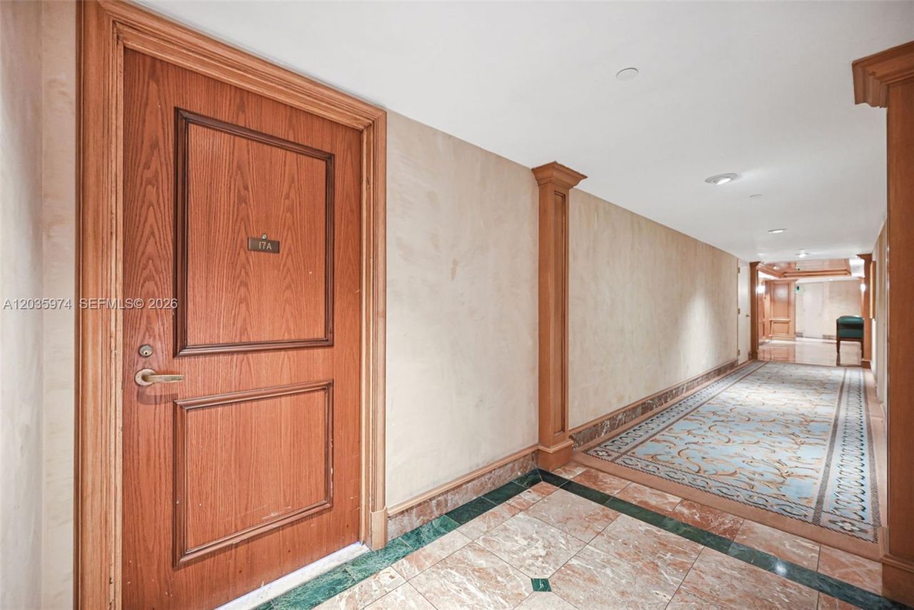 19707 Turnberry Way , Unit 17A, Aventura, FL 33180 Photo
