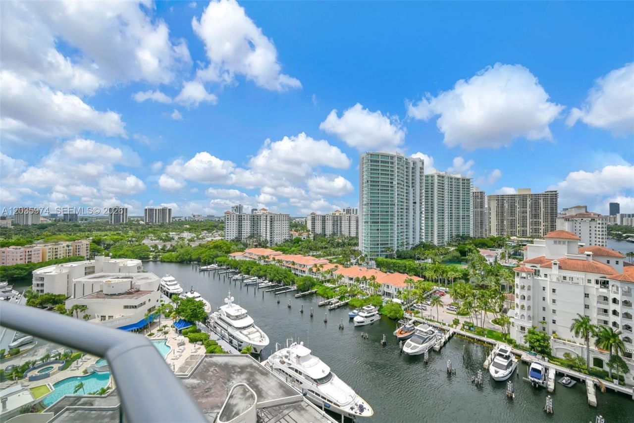 19707 Turnberry Way , Unit 17A, Aventura, FL 33180 Photo
