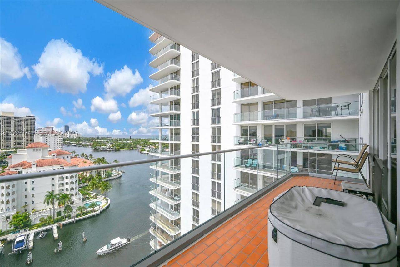 19707 Turnberry Way , Unit 17A, Aventura, FL 33180 Photo