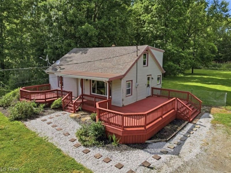 1403 Carson Road, Ashtabula, OH 44004 Photo 2
