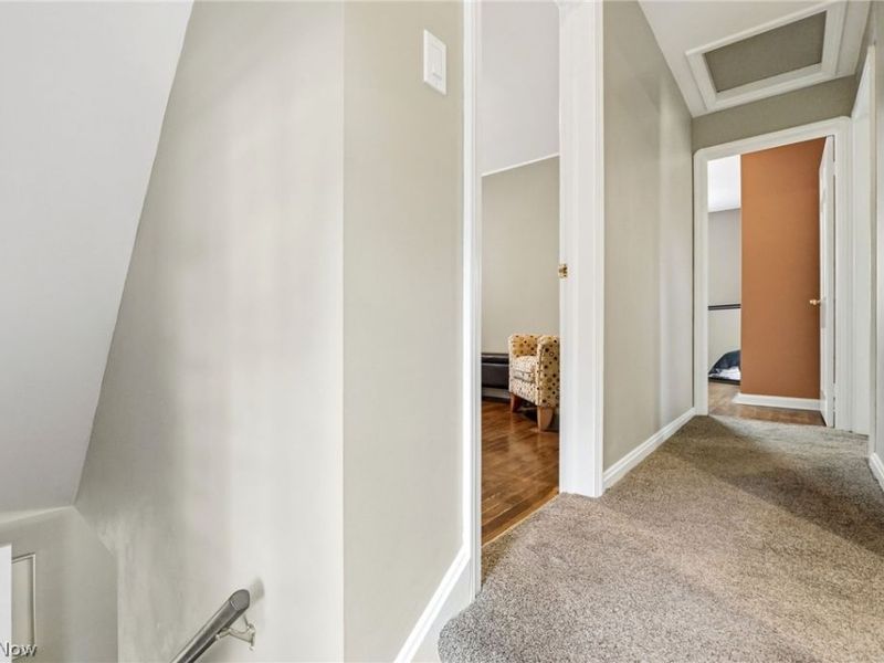 9704 Elsmere Drive, Parma, OH 44130 Photo 30